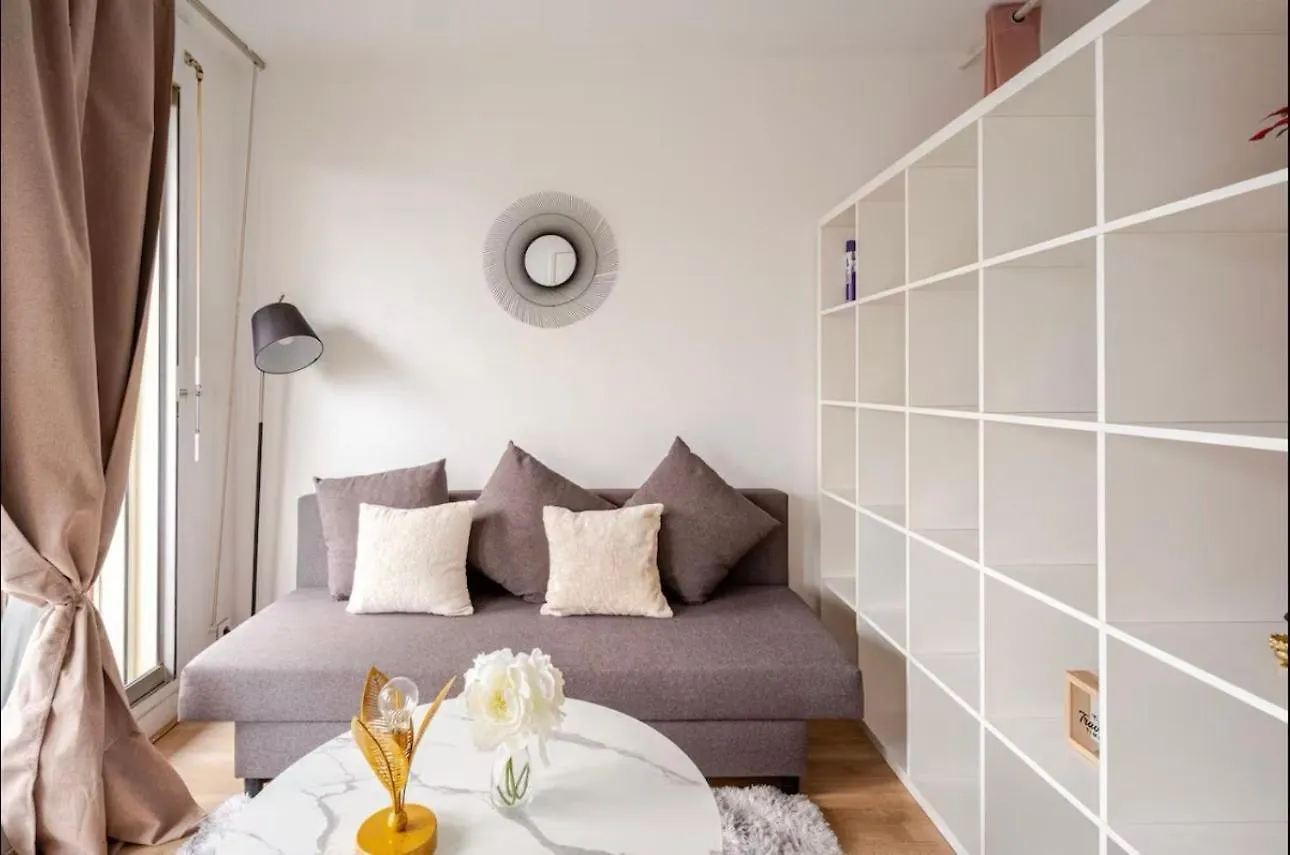 Piso En Paris Metro Duplex Line 6 Apartment